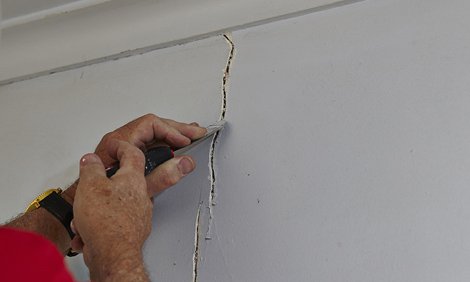 plaster-cracks