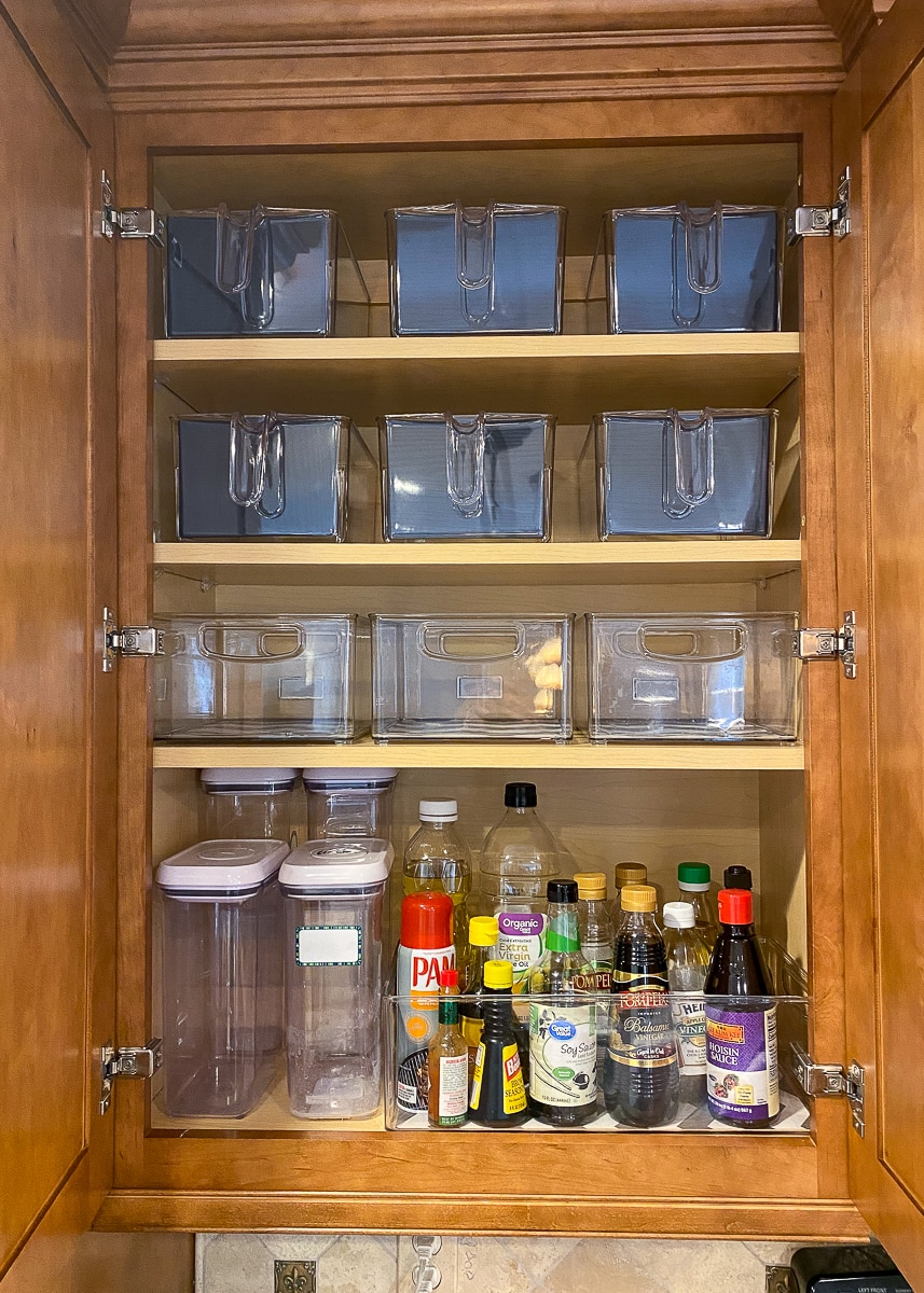 How-to-Use-Kitchen-Cabinets-as-a-Pantry_7